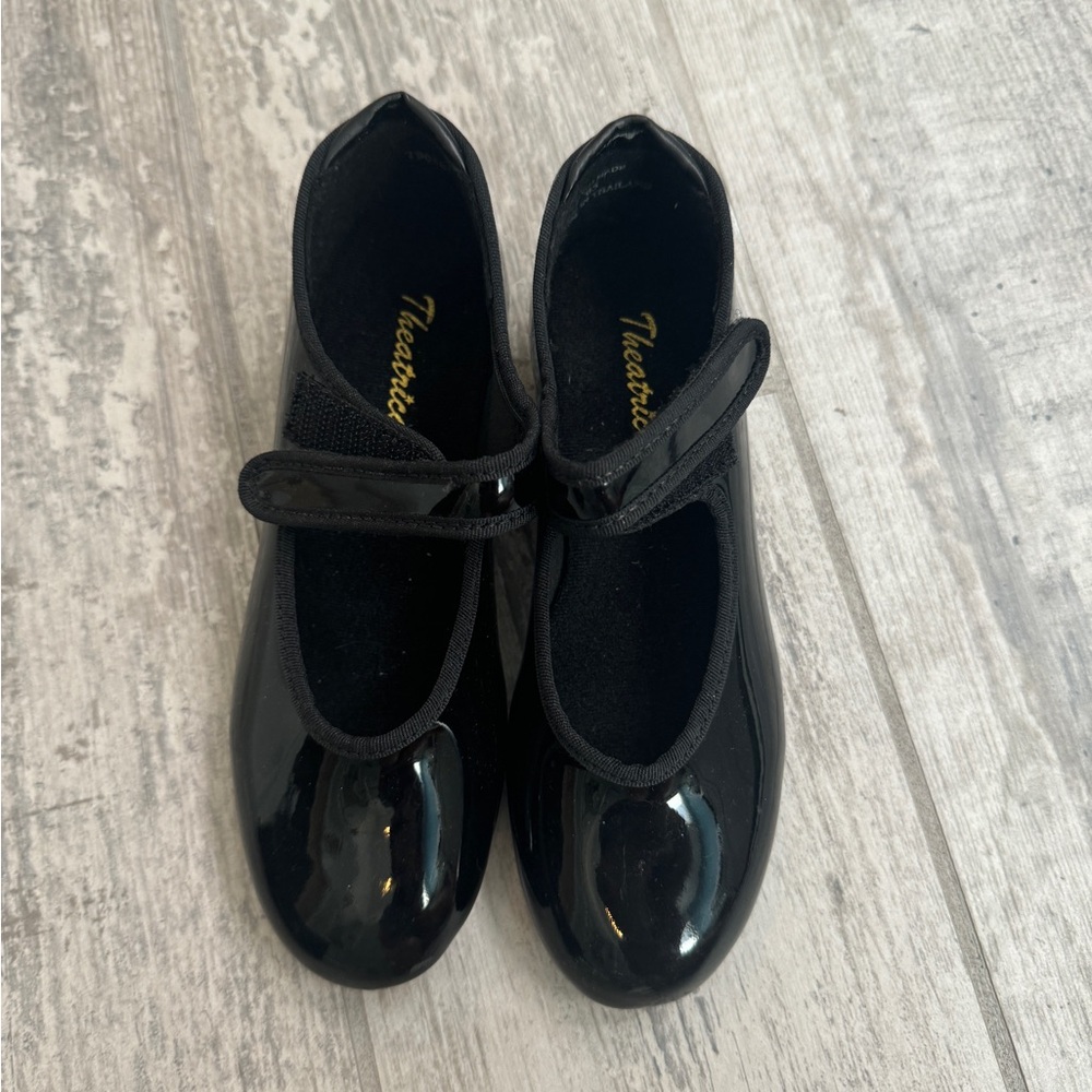 Hardly worn tap shoes, size 12, theatricals footwear, Velcro, original box